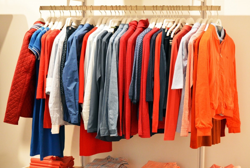 vente-ST ETIENNE DE TINEE-min_store_clothes_clothing_line_fashion_retail_clothing_store_shop-633917